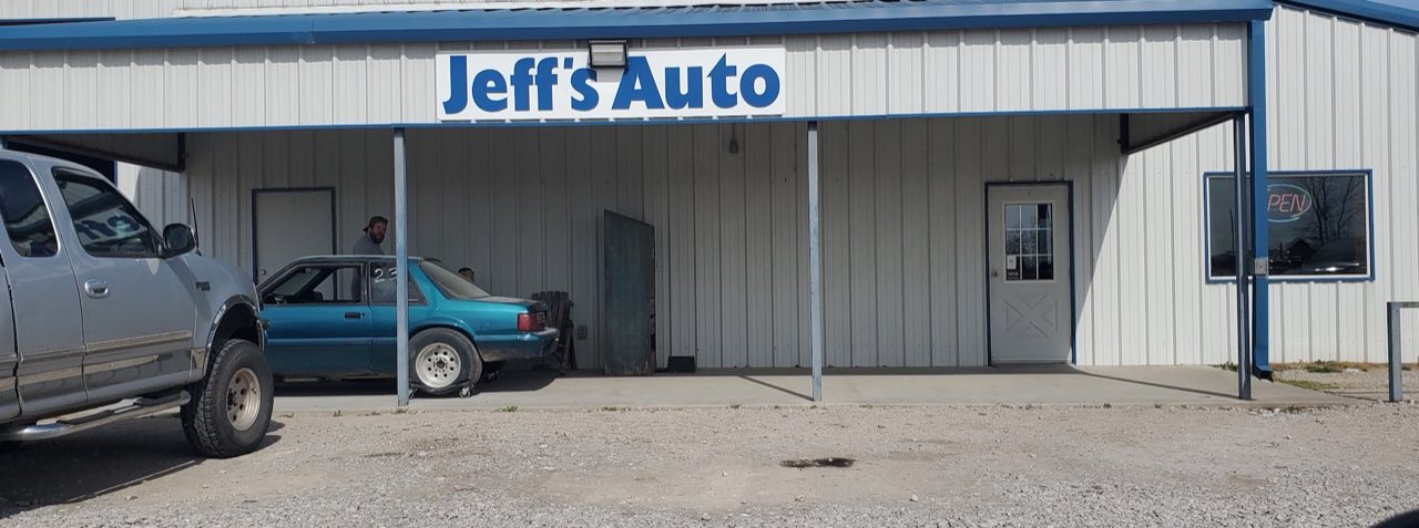 Jeff's Auto Services & Used Cars shop in Ardmore, Oklahoma